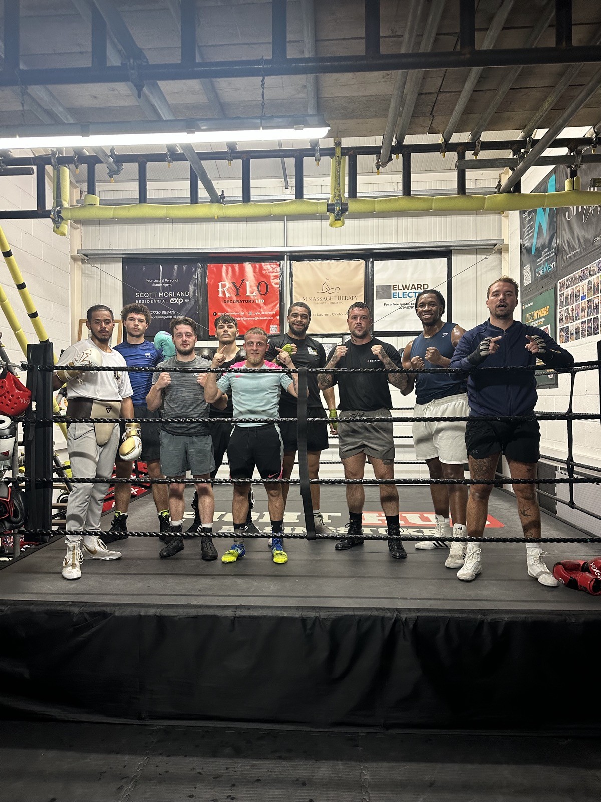 Fight Hub Basingstoke fighters in the ring